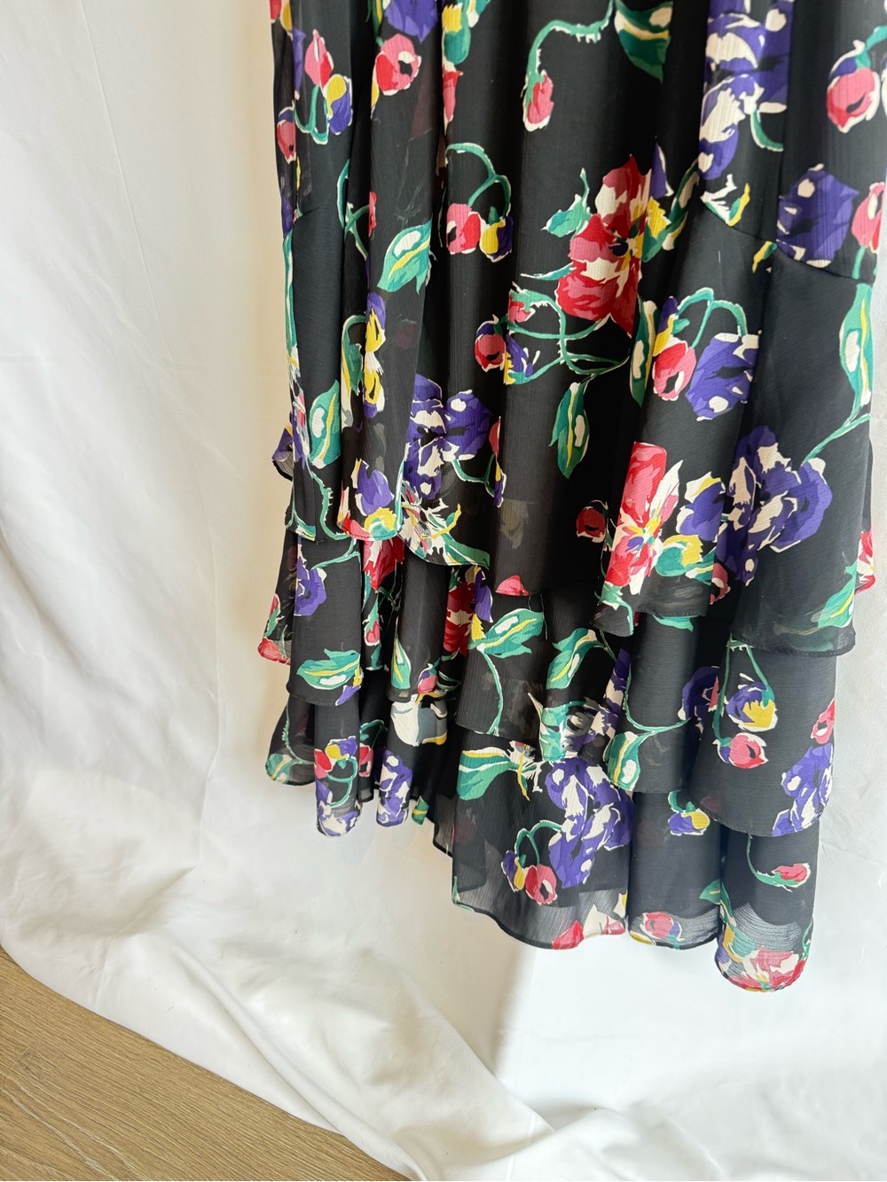 Lauren Ralph Lauren Black Floral Ruffle-Trim Georgette Gown Size 6 - Picture 6 of 14
